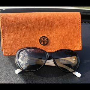 TORY BURCH SUNGLASSES, POLARIZED